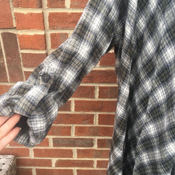 Billabong Waterfall Cardigan Medium Green Plaid Tassel Fringe Open Front Boho - Picture 3 of 9